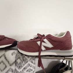 Never Worn Women’s Size 81/2