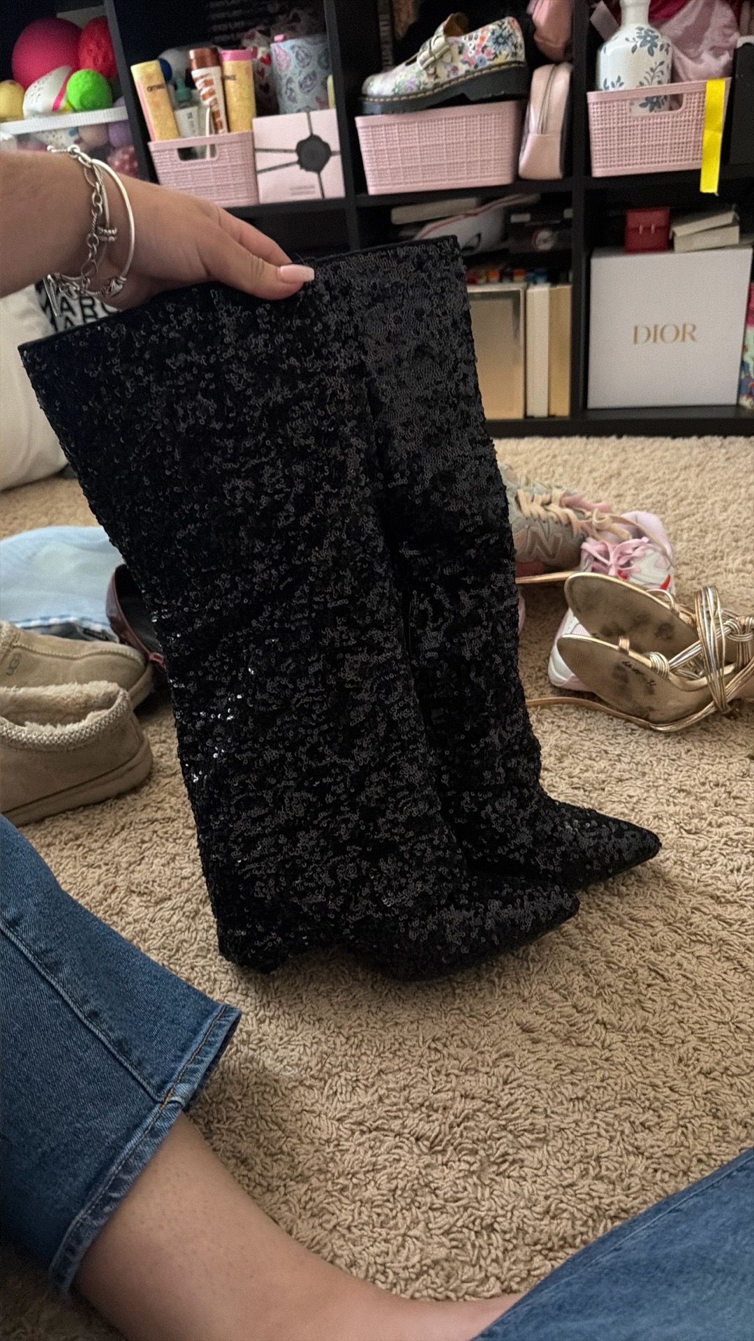 Pointed toe boot