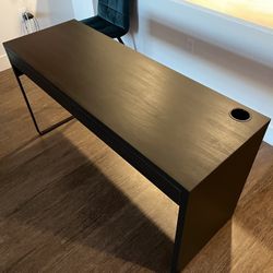 IKEA Micke Desk Black/Brown 55 7/8x19 5/8 "