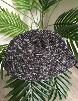 Pleasures bucket hat