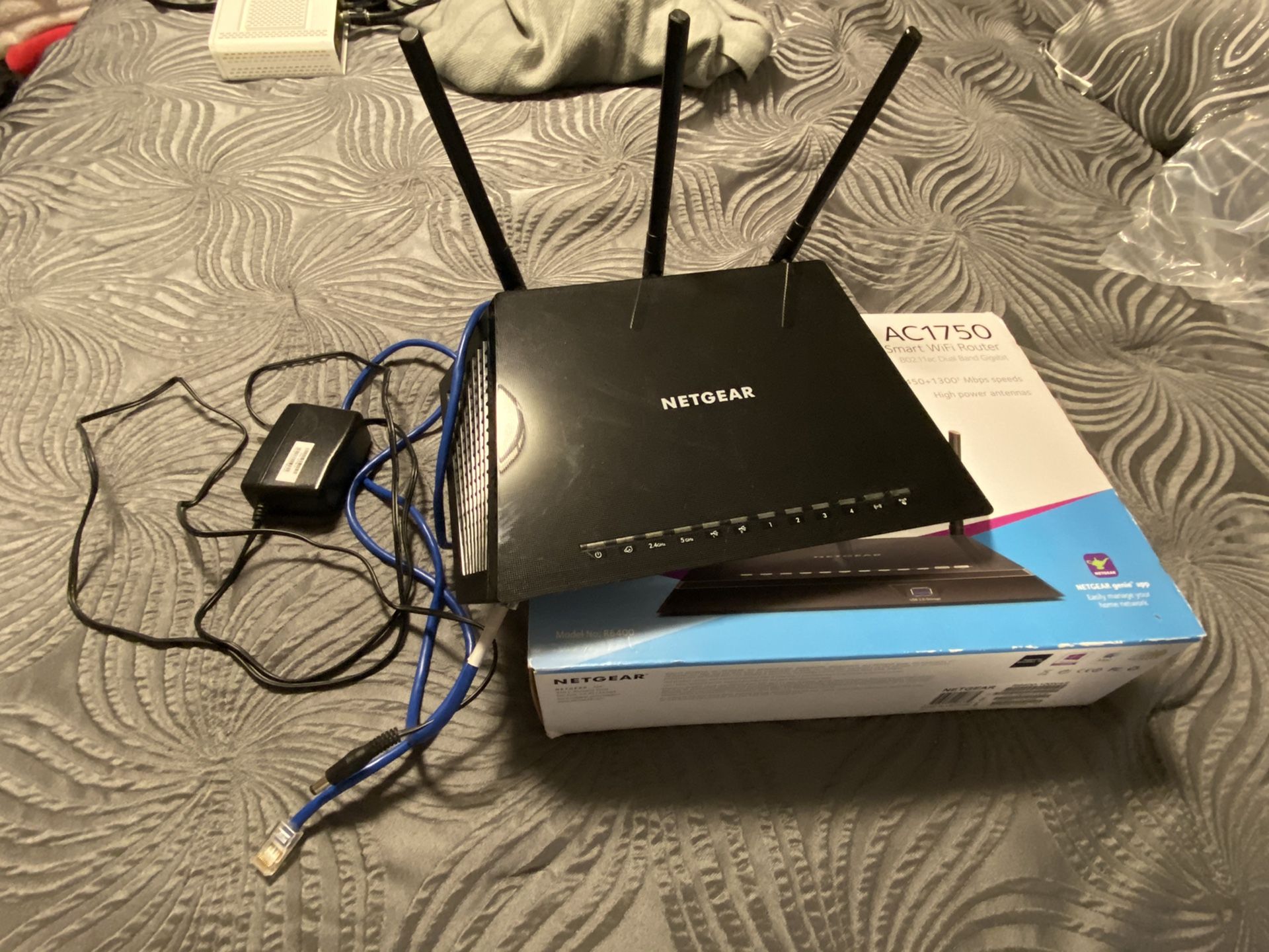 Modem and wireless router