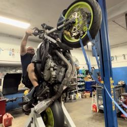 Wheelie Practice Machine With Honda F4i Included 