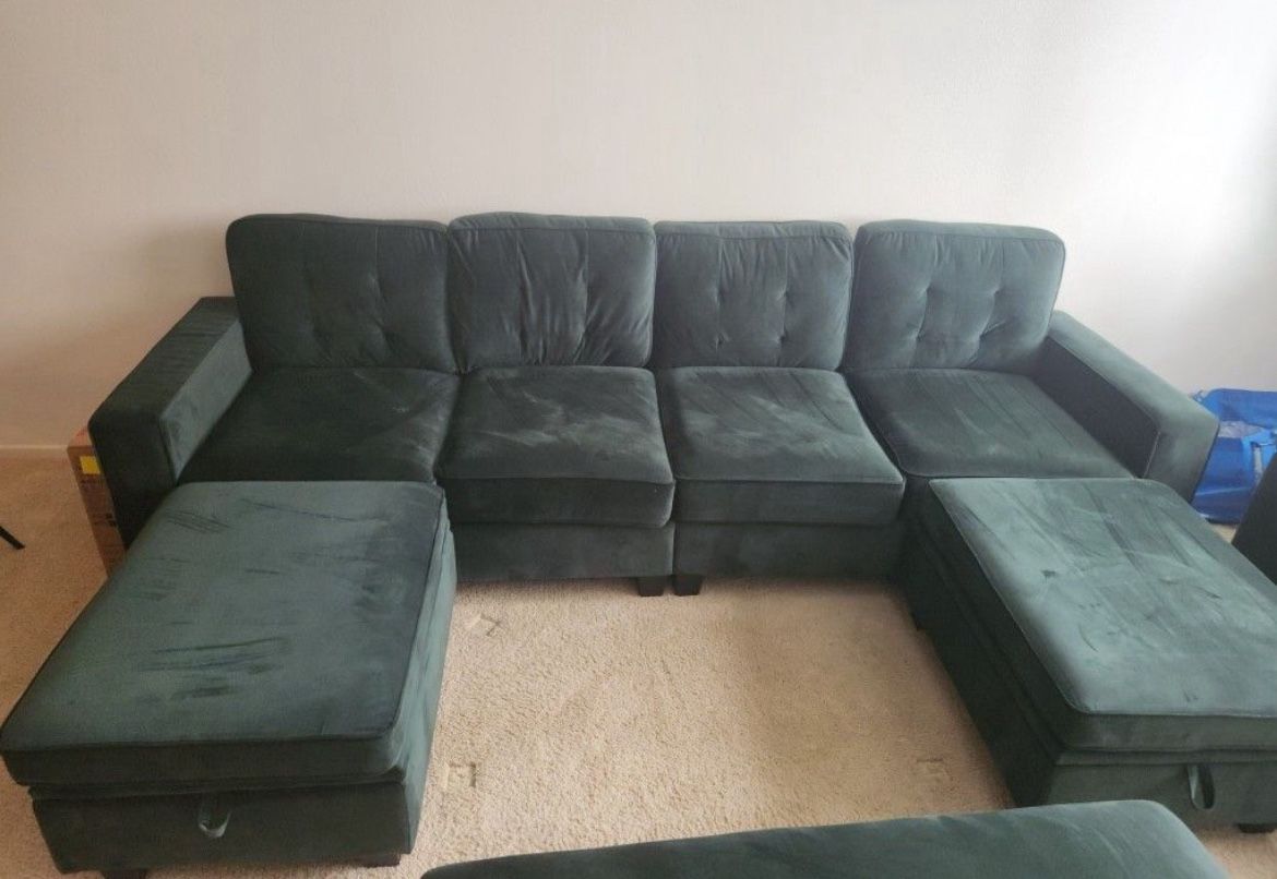 Sectional Couch With Ottomans