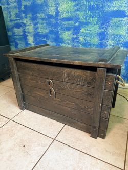 Antique Style Large Dark Wooden Storage Trunk  (w31"D18"H19")