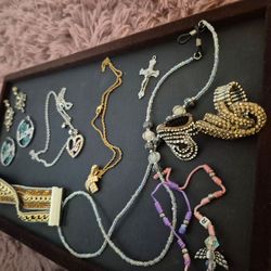 💕💕NEW Women's jewelry!! $3 Each💕💕