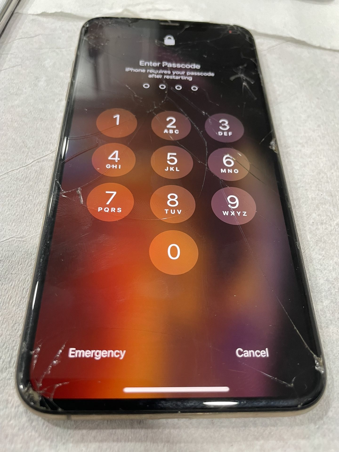 iPhone XS Max (passcode Locked)🔒 (Verizon)