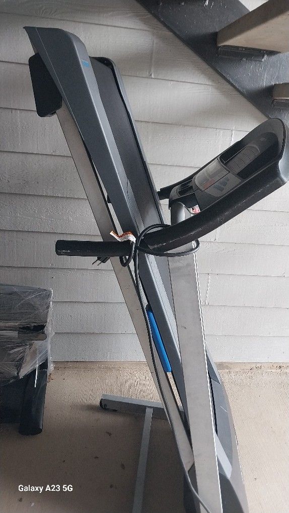 Weslo Cadence R 5.2 Treadmill