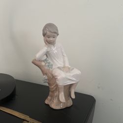 Lladro Little Boy Thinking #4876, 8.5”- Height 