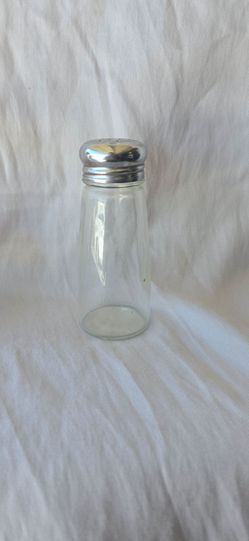 Salt or pepper Shaker