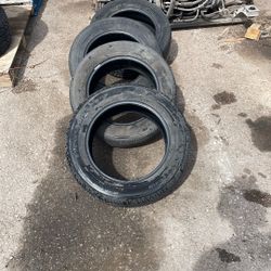 4 Firestone P215/60R16 Tires 