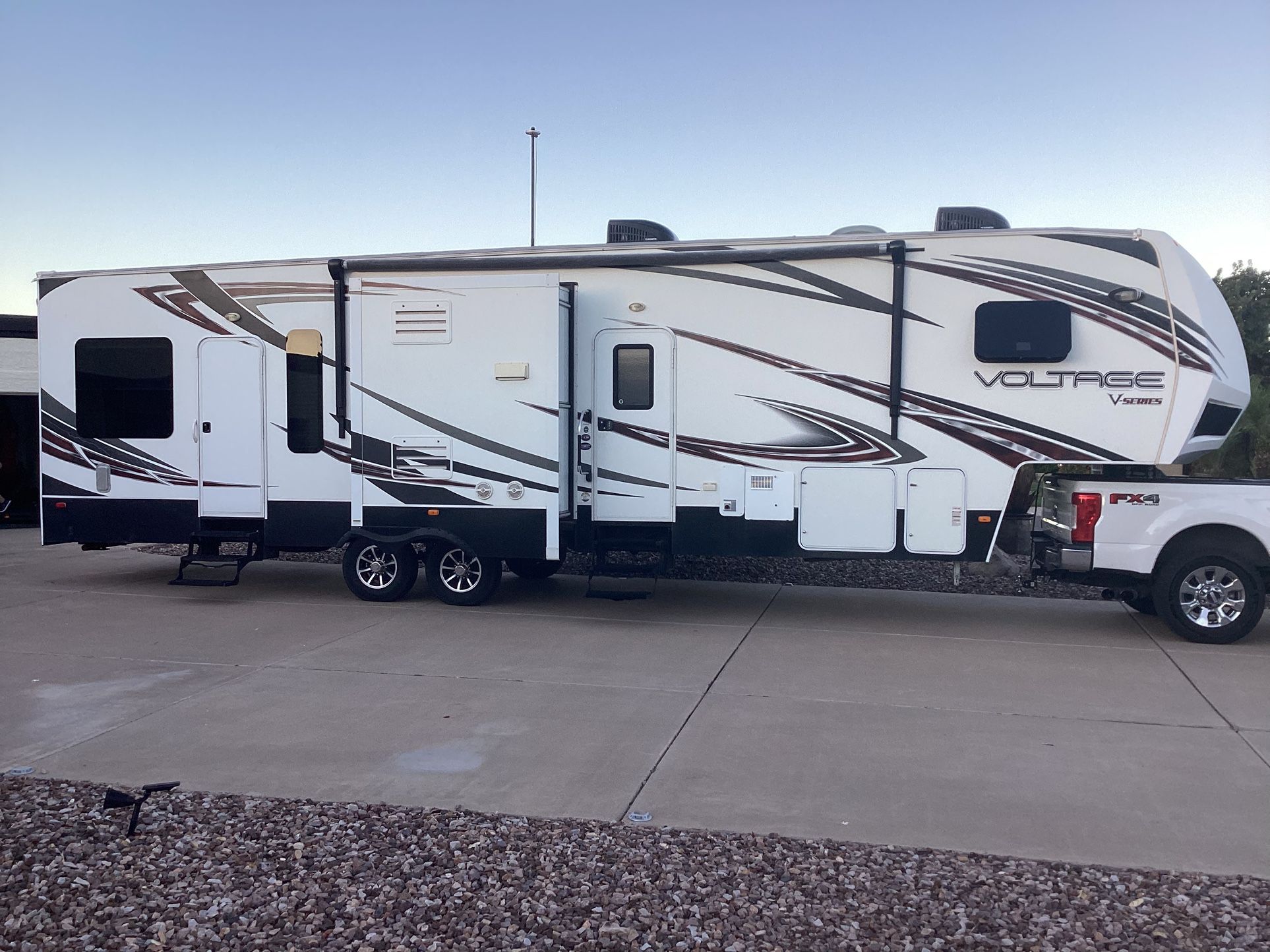 2014 Voltage Toy Hauler V3305