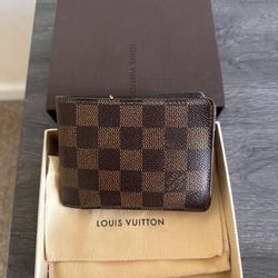 LV Wallet