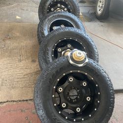 two sets I'm asking $1,000 for each set