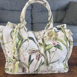 Vince Camuto Tote Bag