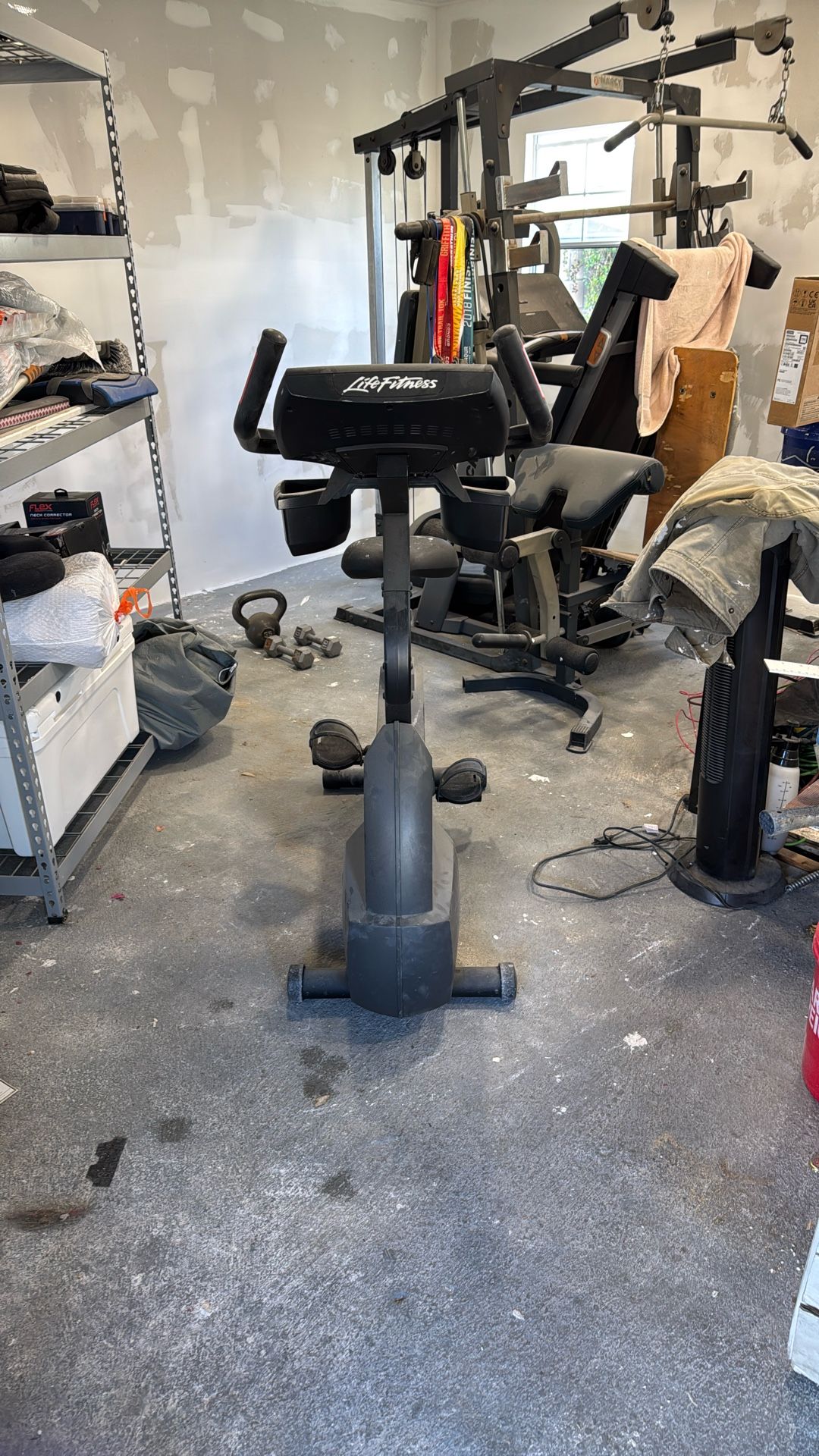 Life Fitness C9i Stationary Bike