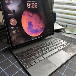 Apple iPad Pro 12.9″ 4th Gen 2020 Wi-Fi + Magic Keyboard + Apple Pencil 2 Bundle