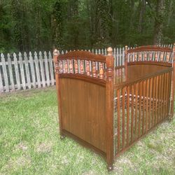 Antique Wood crib