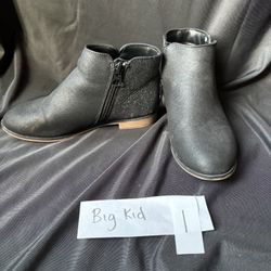 Cat And Jack Ankle Boots Size 1