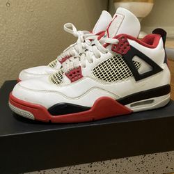 Jordan 4s Size 10.5