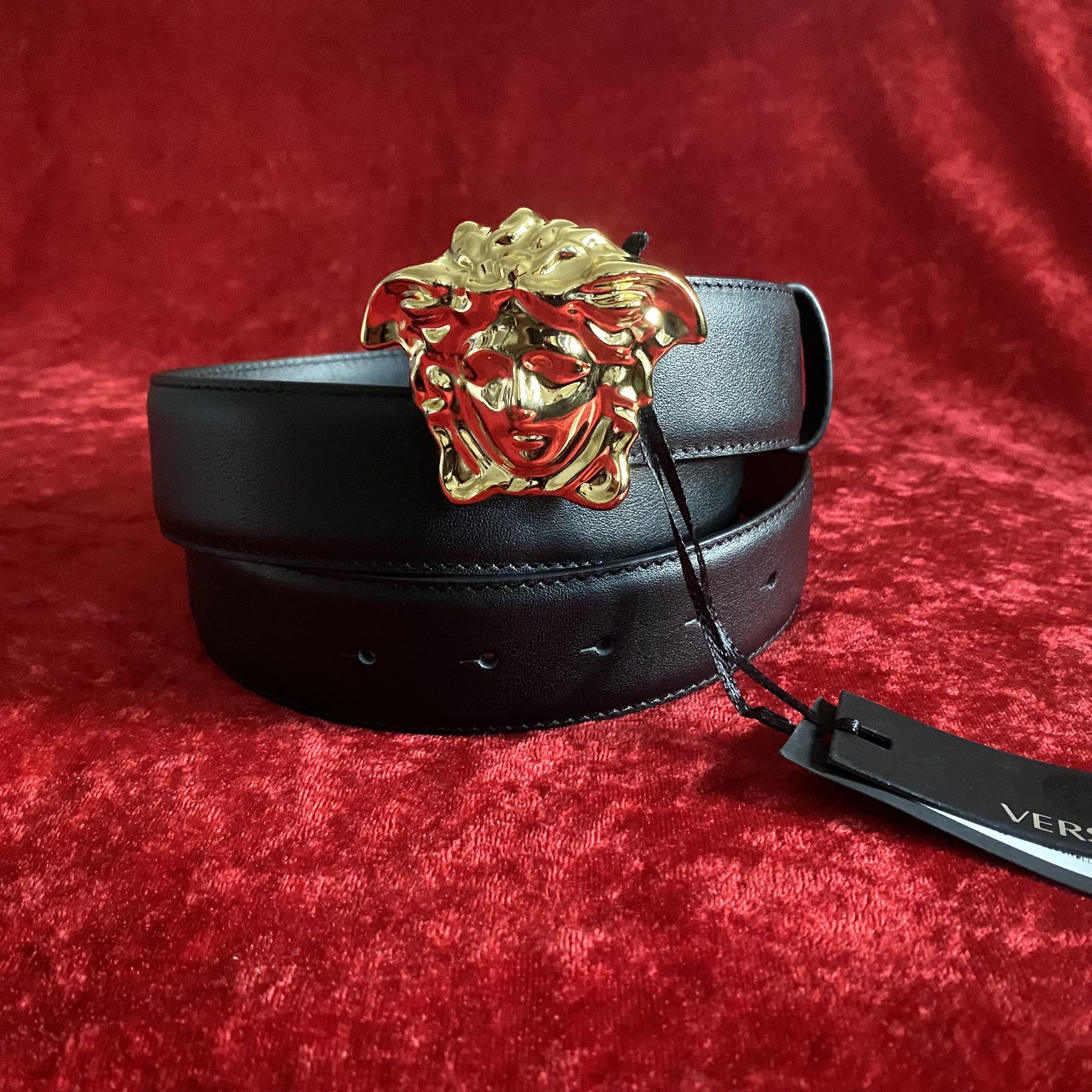 Versace la Medusa belt like new Versace La Medusa Barocco Printed Reversible | Mercari main image 4