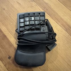 Razer Tartarus V2 Gaming Keypad