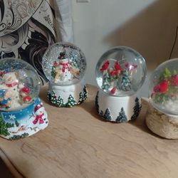 Snow Globes 