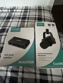 Studio podcast equipment