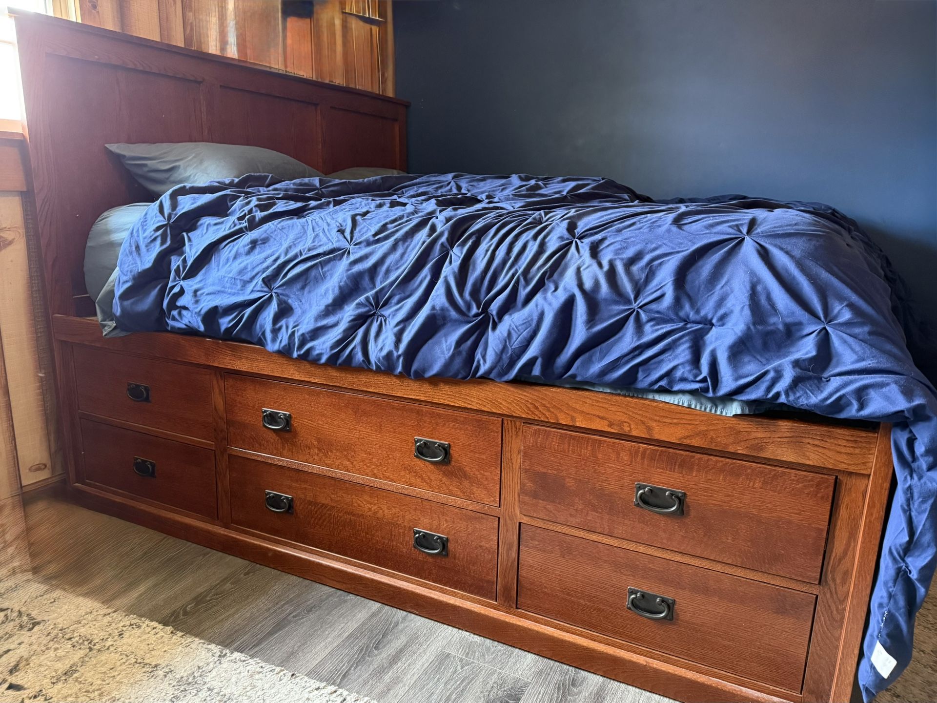 KING SIZED BE WITH STORAGE