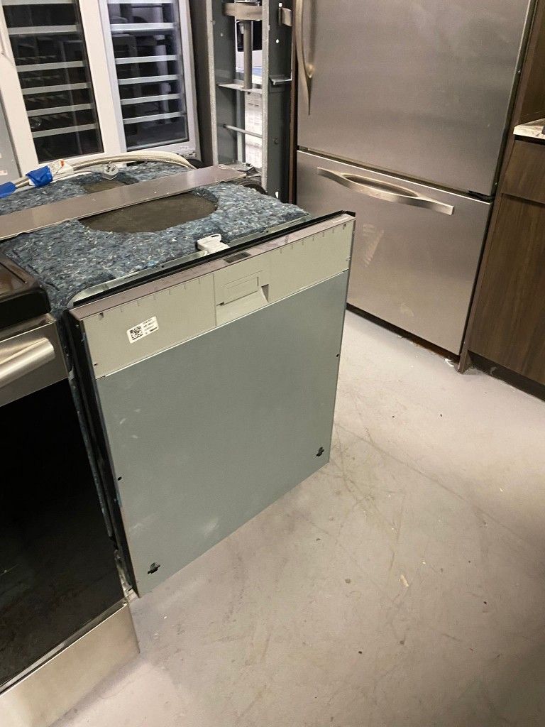 Thermador Dishwasher 24
