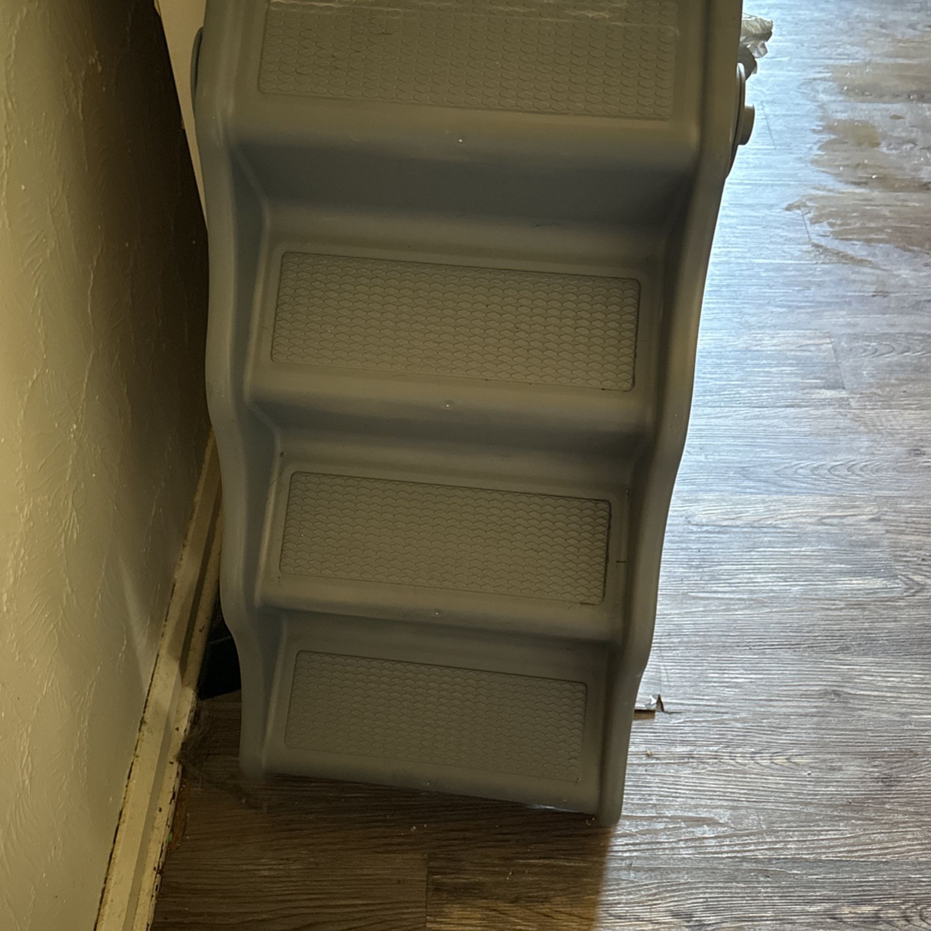 Dog Steps