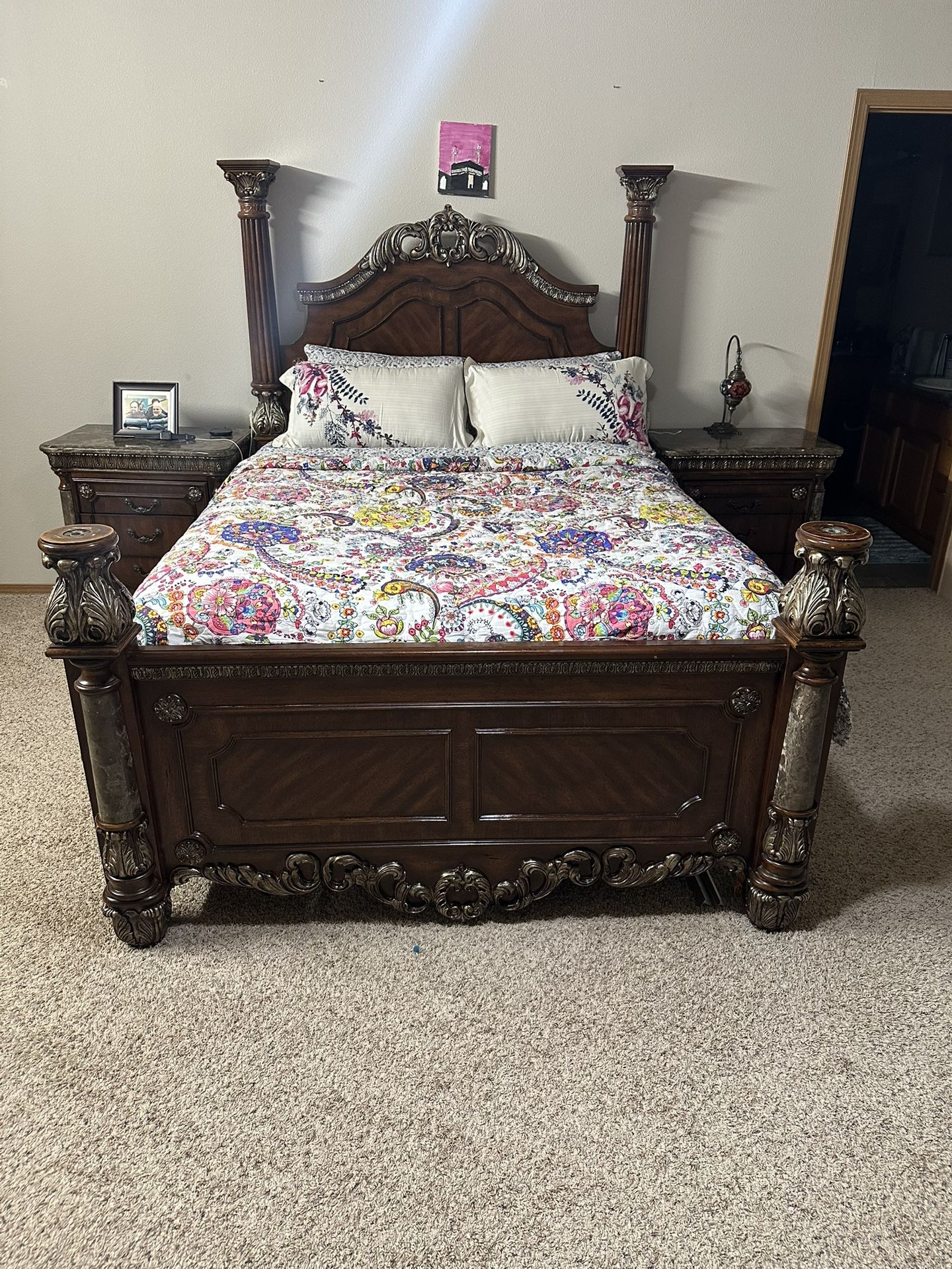 Queen Size Wooden Bed Set With Side Tables And Dresser