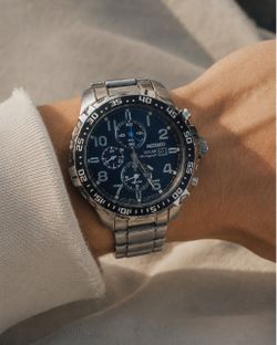Seiko Solar Alarm Chronograph — Black Dial / Stainless Steel