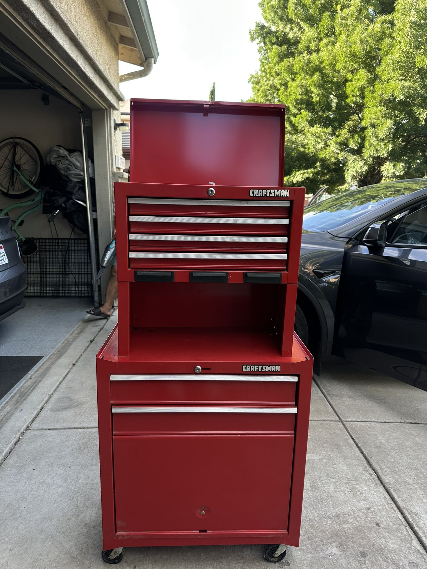 Craftman Rolling Tool Box