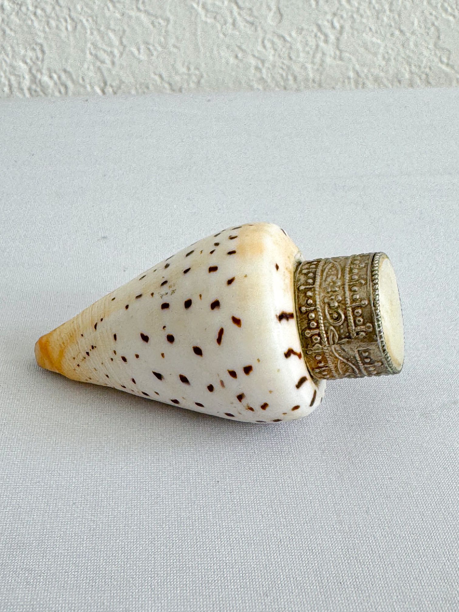 Victorian Seashell Snuff Bottle, Conus Litteratus Shell, Silver Mother Of Pearl