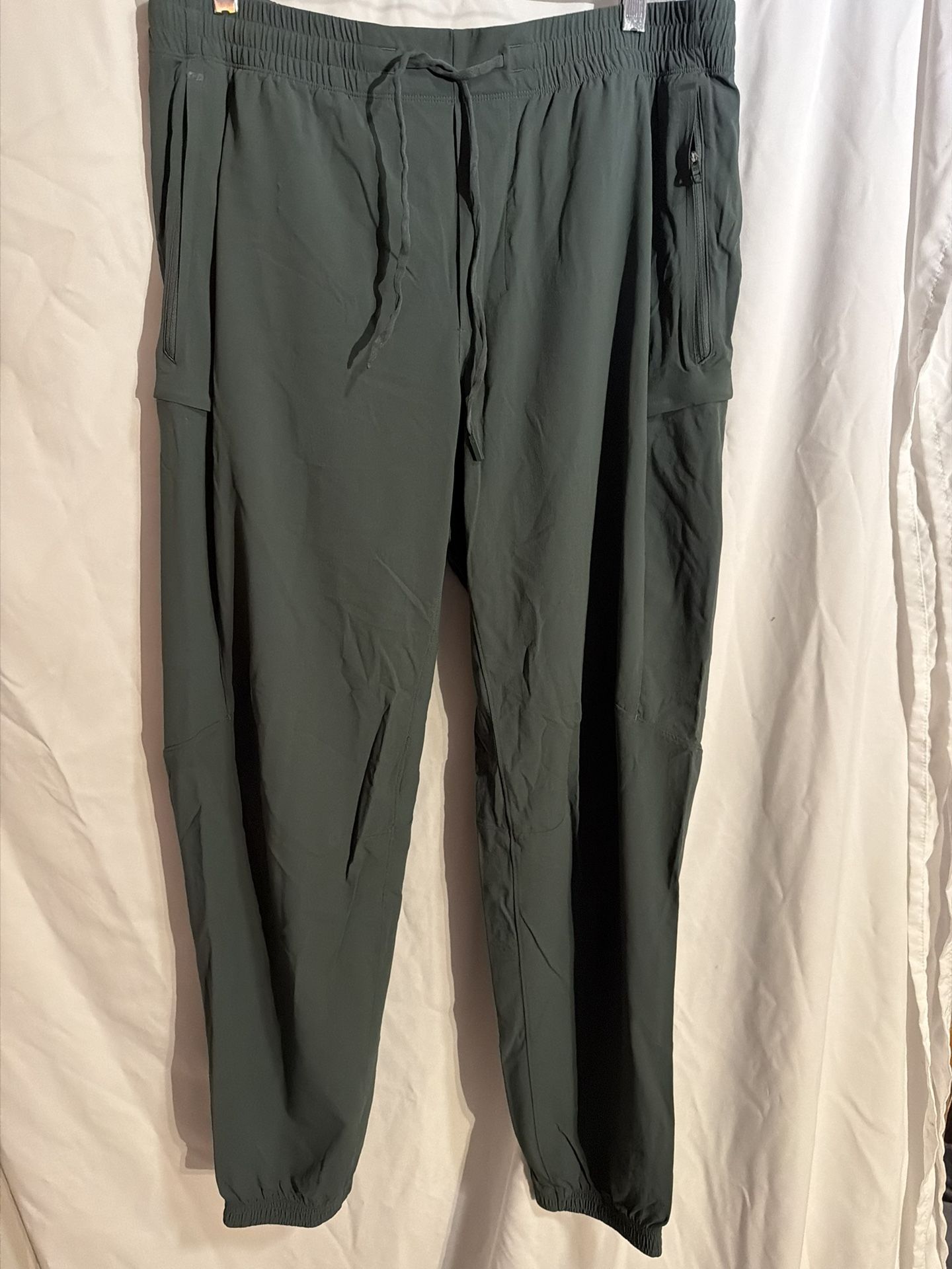 Men’s Lululemon License To Train Joggers, Olive Green, Size XL