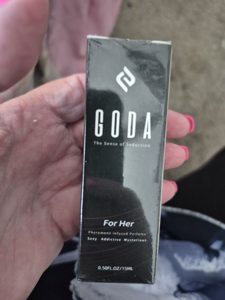 Goda Pheramone Perfume For Woman