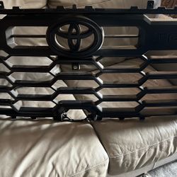 Toyota Tundra Grille
