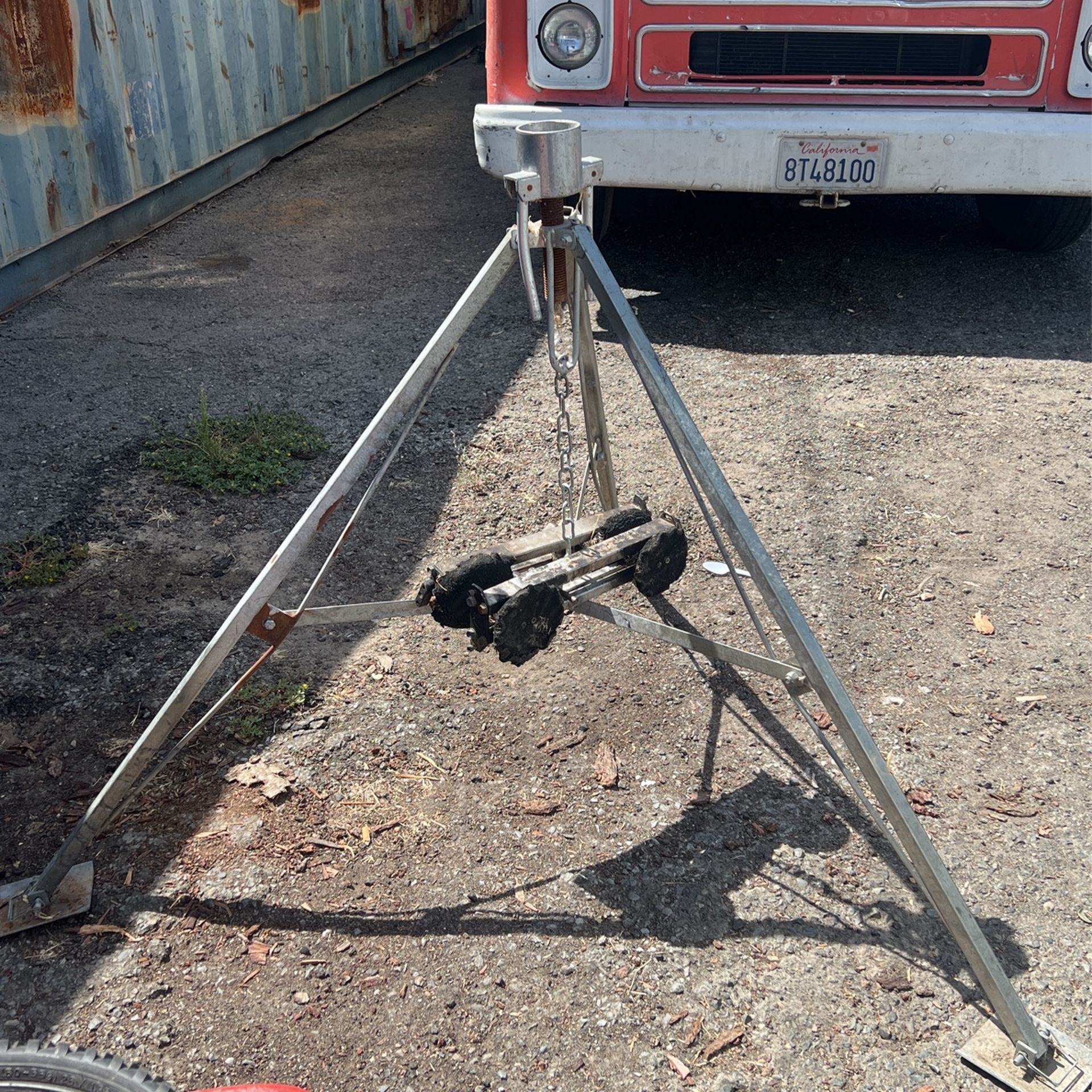 Fifth Wheel Stand