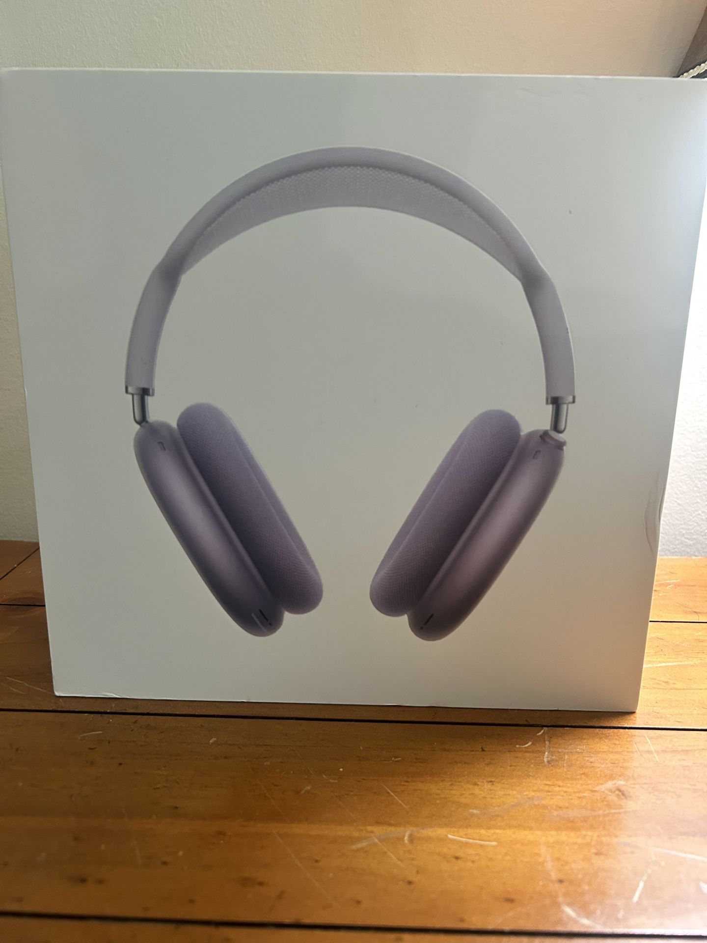 AirPod Max (purple)