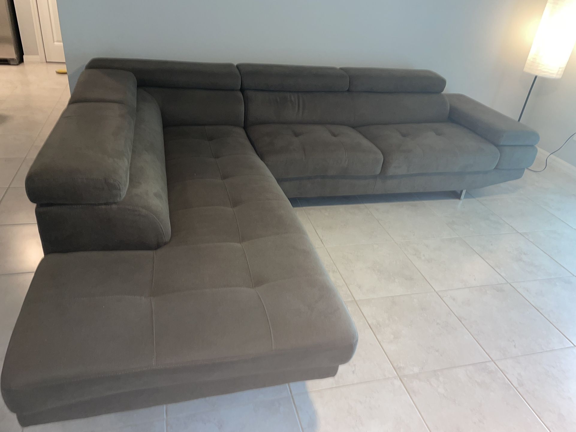 Sectional Sofa - Left Chaise