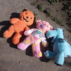 !! 3 Plush Dolls Price For All