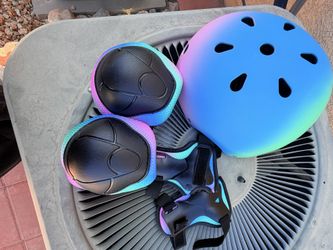 New Helmet Set $20