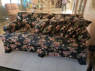 Free Floral Print Sofa