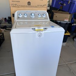 4.6 cu. ft. High-Efficiency White Top Load Washer with Infusor, ENERGY STAR.