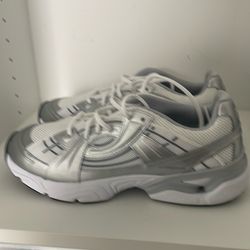 Brand New Retail $120! Under Armour Men’s SOLA Running / Cross Trainer Shoes  size 10 1/2