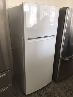 2017 whirlpool apartment sizes refrigerator