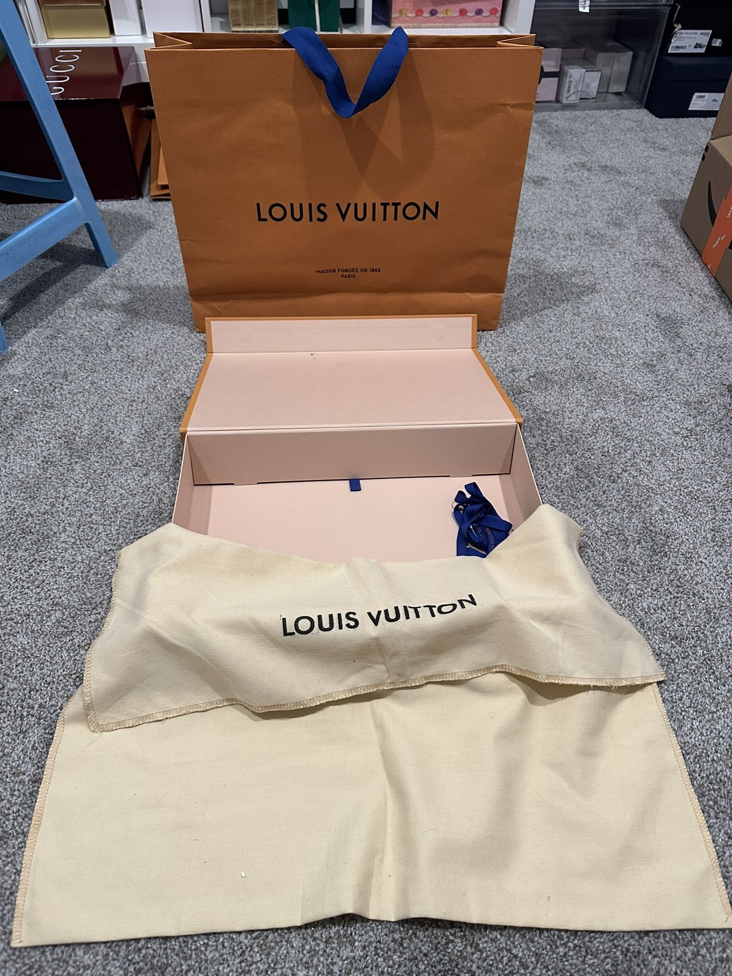 Gift Box, See For Size