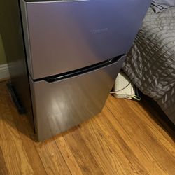 Hisense Mini Fridge 