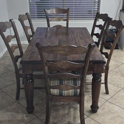 Solid pine kitchen table with 6 chairs