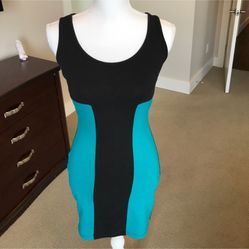 Material Girl Black & Blue Block dress, M